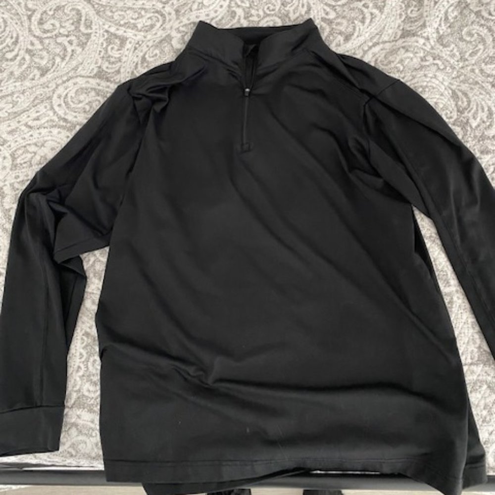 Mens Black V-Neck Zip Up. Size Medium